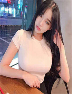 《打扑克很疼但是很长的全视频》