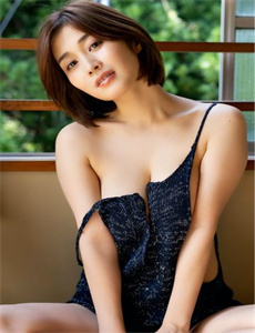 《韩国女生撒娇》