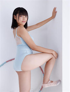 《立花里子》