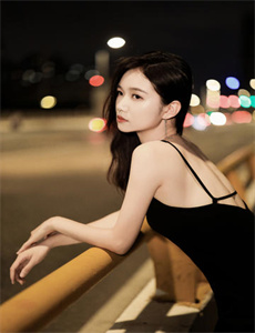 《性感小阿姨》