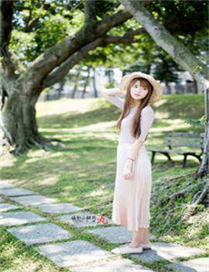 《胸大的姑娘视频高清》